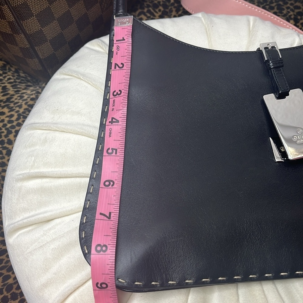 GUCCI PURSE & HEELS - Picture 14 of 15
